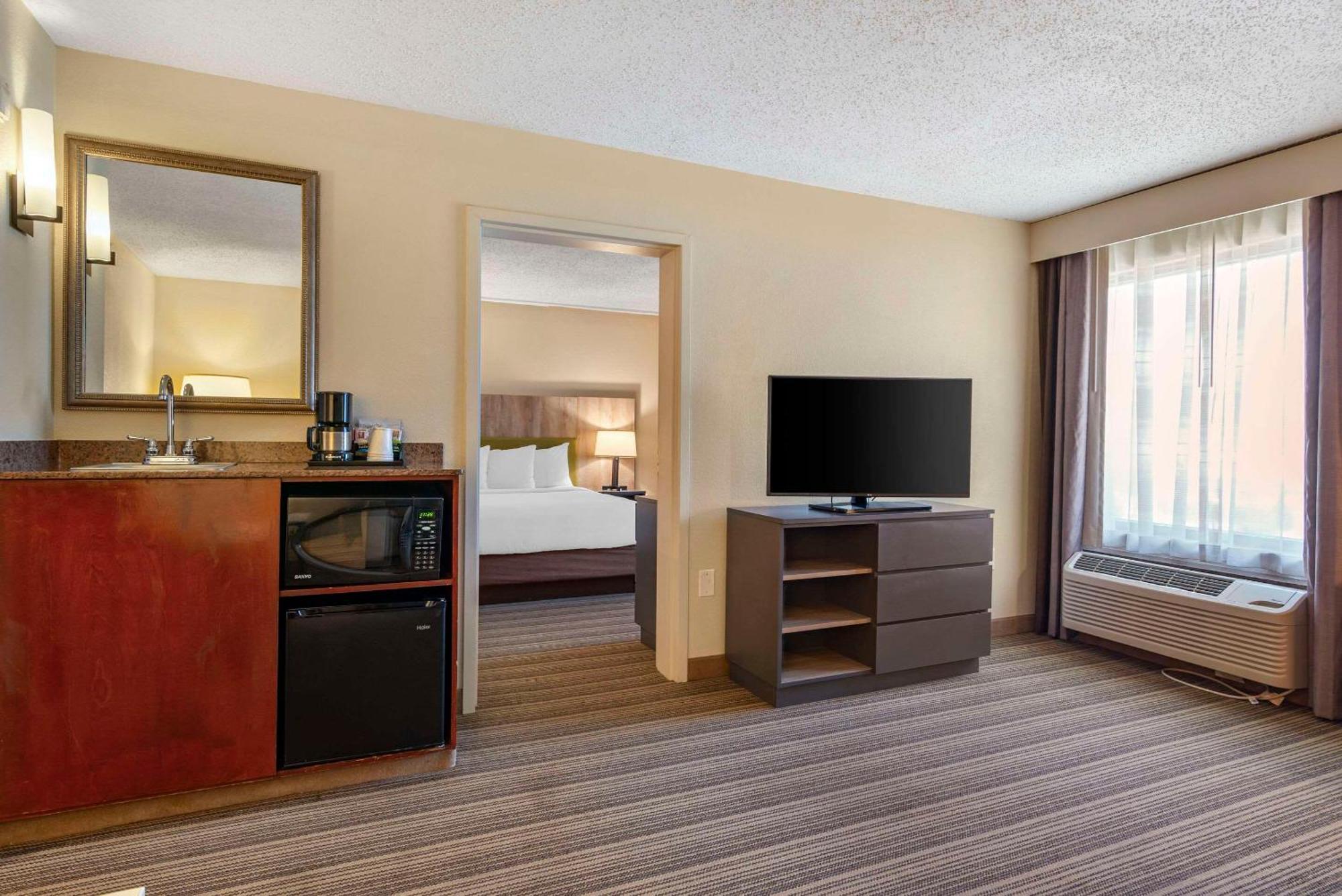 Country Inn & Suites By Radisson, Atlanta Galleria-Ballpark, Ga Smyrna Extérieur photo